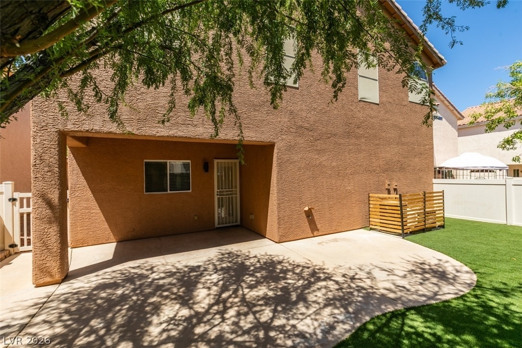8909 Houston Ridge Avenue - Photo 42