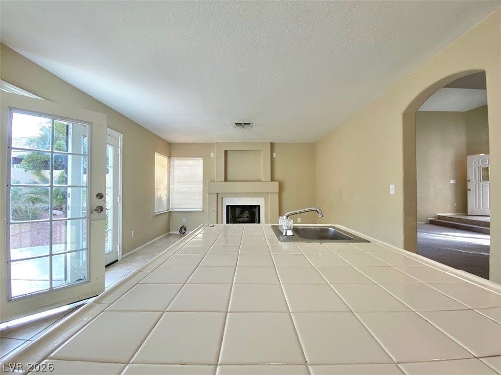 8009 Dover Shores Avenue - Photo 13