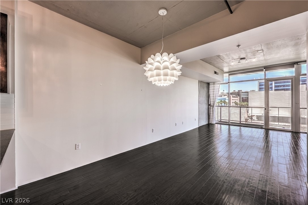 353 Bonneville Avenue - Photo 14