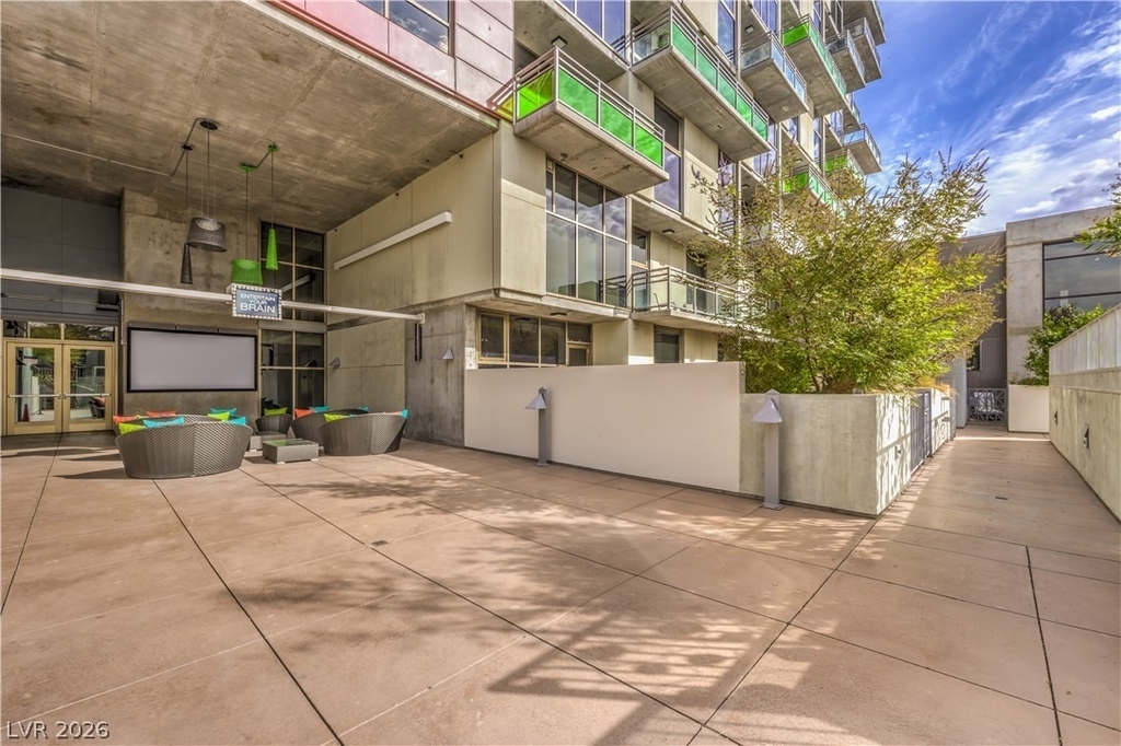 353 Bonneville Avenue - Photo 34