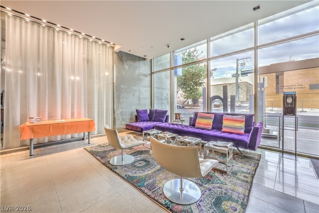353 Bonneville Avenue - Photo 4