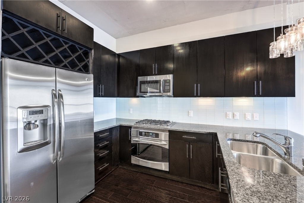 353 Bonneville Avenue - Photo 7