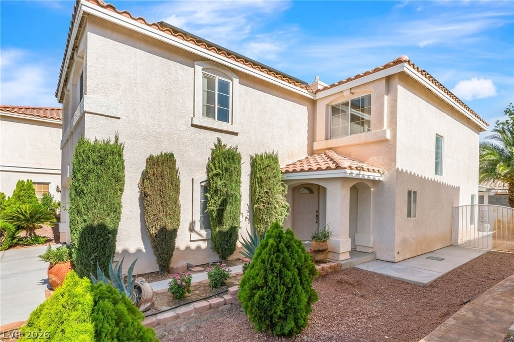 9522 Arrowhead Falls Court - Photo 1