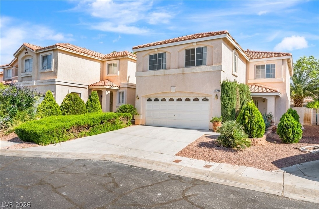 9522 Arrowhead Falls Court - Photo 0