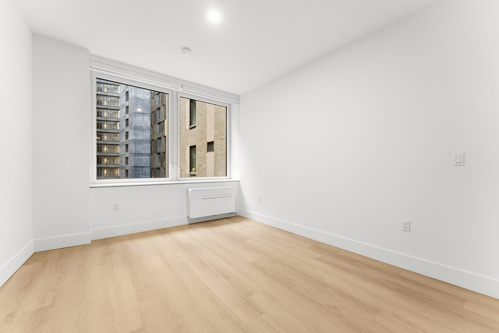 55 Broad Street - Photo 1