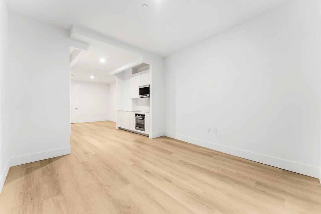 55 Broad Street - Photo 2