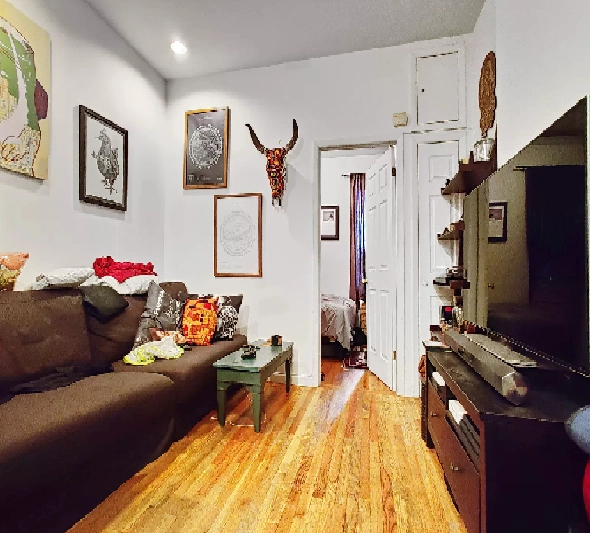 214 East 10th Street - Photo 0