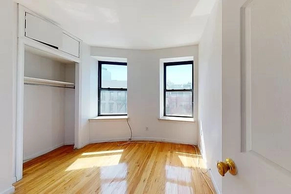 104 2nd Avenue - Photo 0