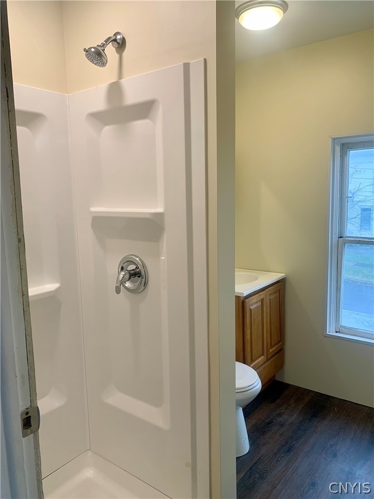 146 E 2nd Street - Photo 5