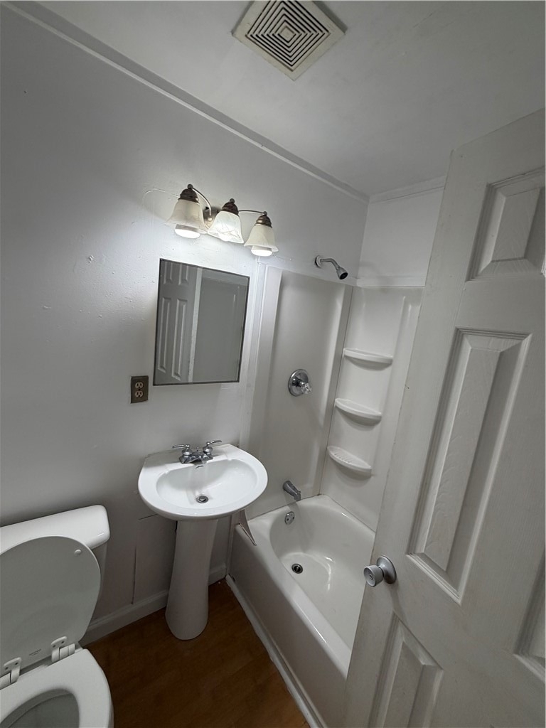 524 W 1st Street - Photo 6