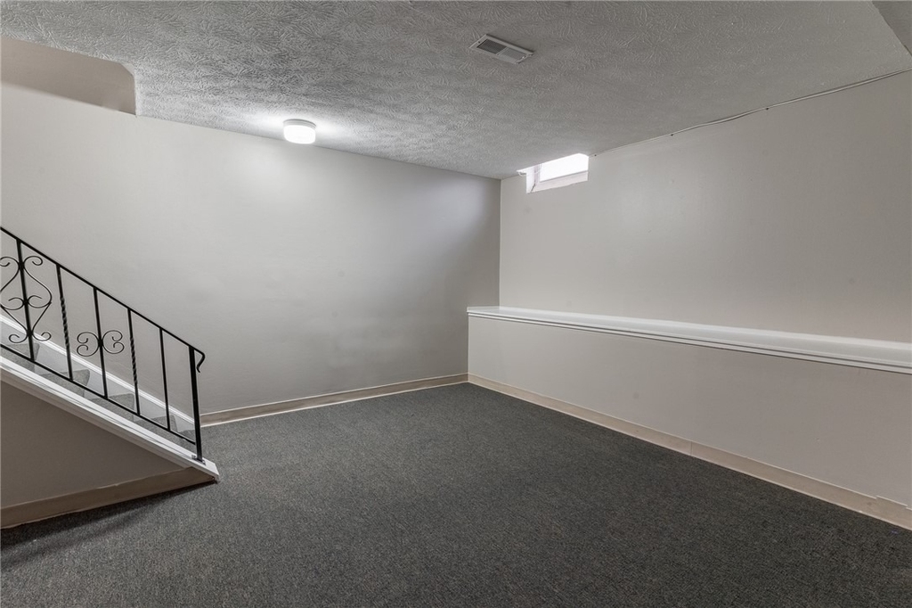 245 Chartwell Court - Photo 10