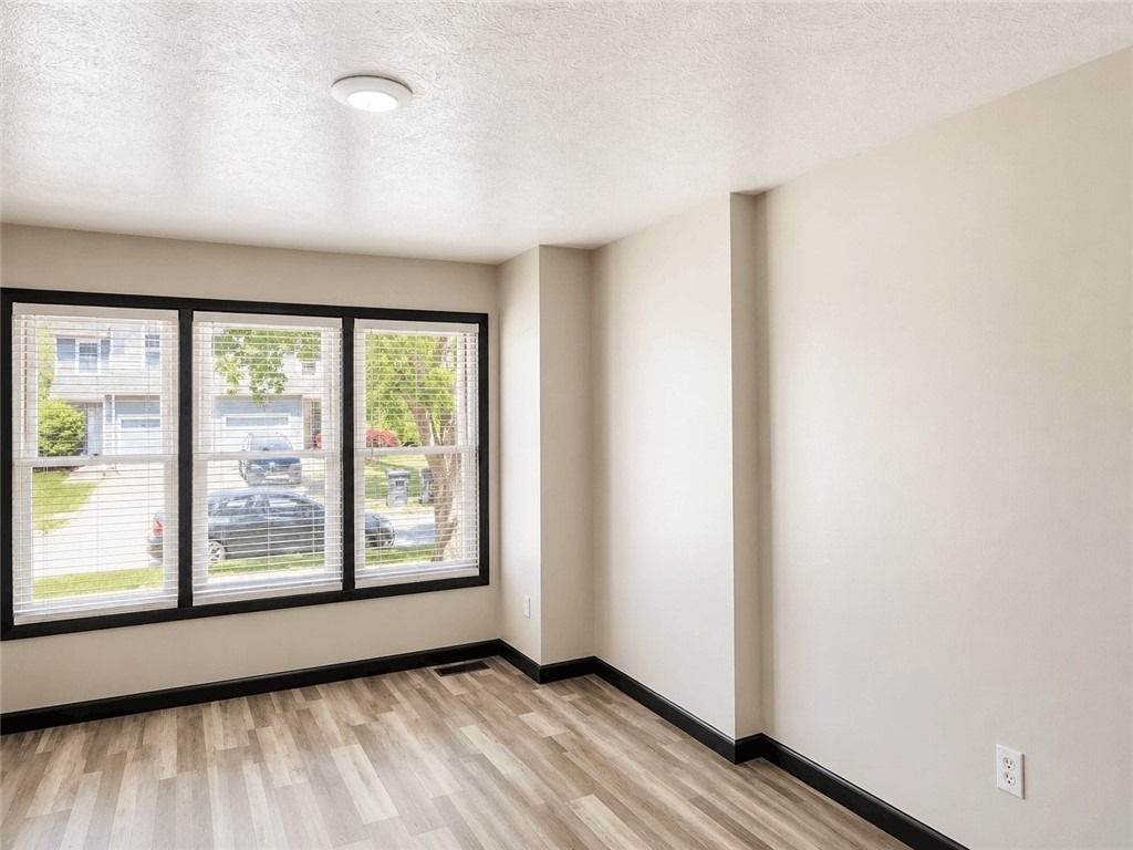 35 Weld Street - Photo 1