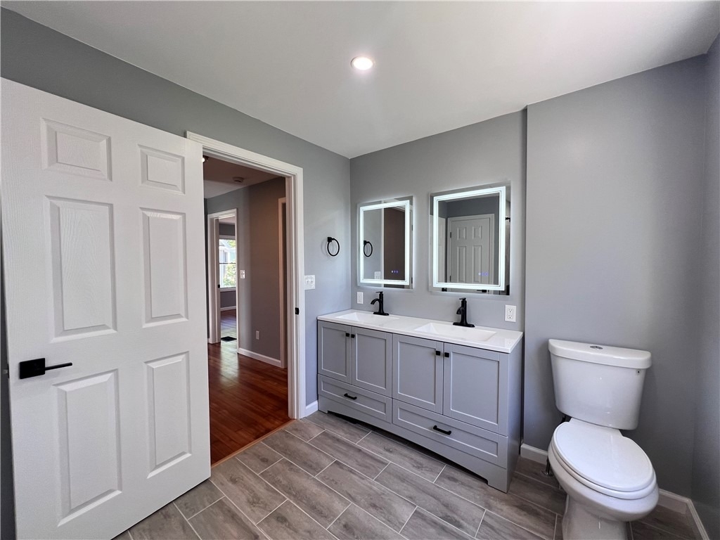 79 Evangeline Street - Photo 8