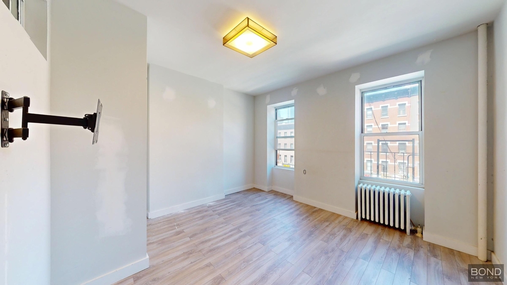 Ninth Avenue - Photo 5