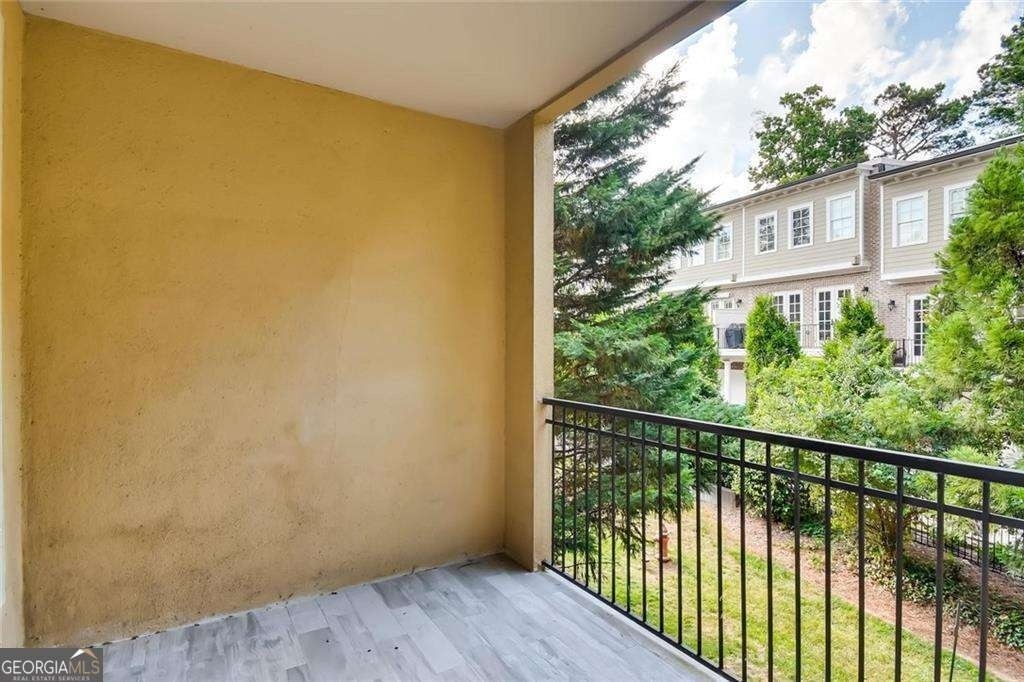 3777 Peachtree Road Ne - Photo 15