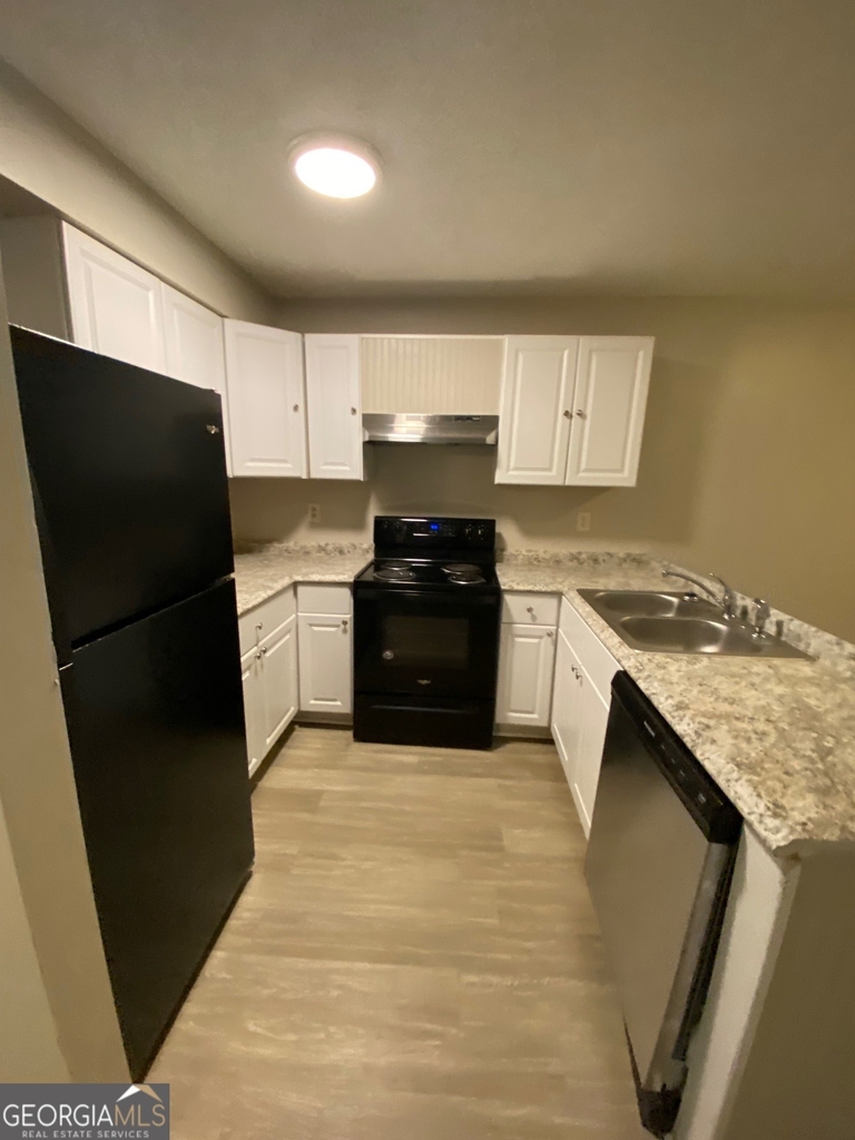 124 Bowen Street - Photo 4
