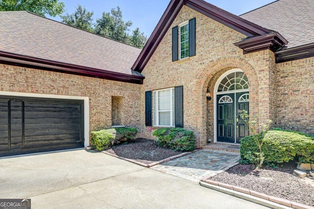 1566 Greyson Ridge - Photo 2