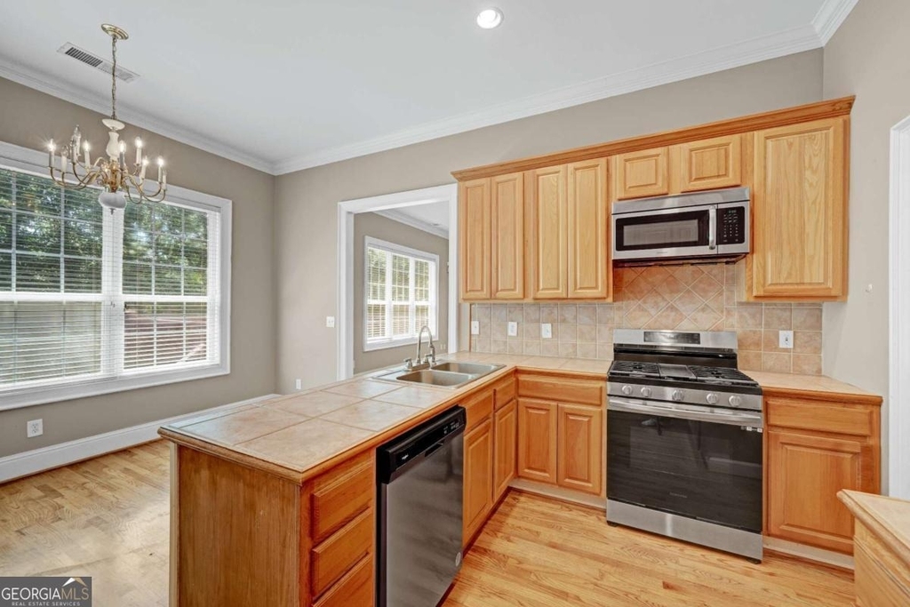 1566 Greyson Ridge - Photo 10