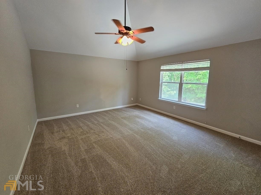99 Matador Way - Photo 10