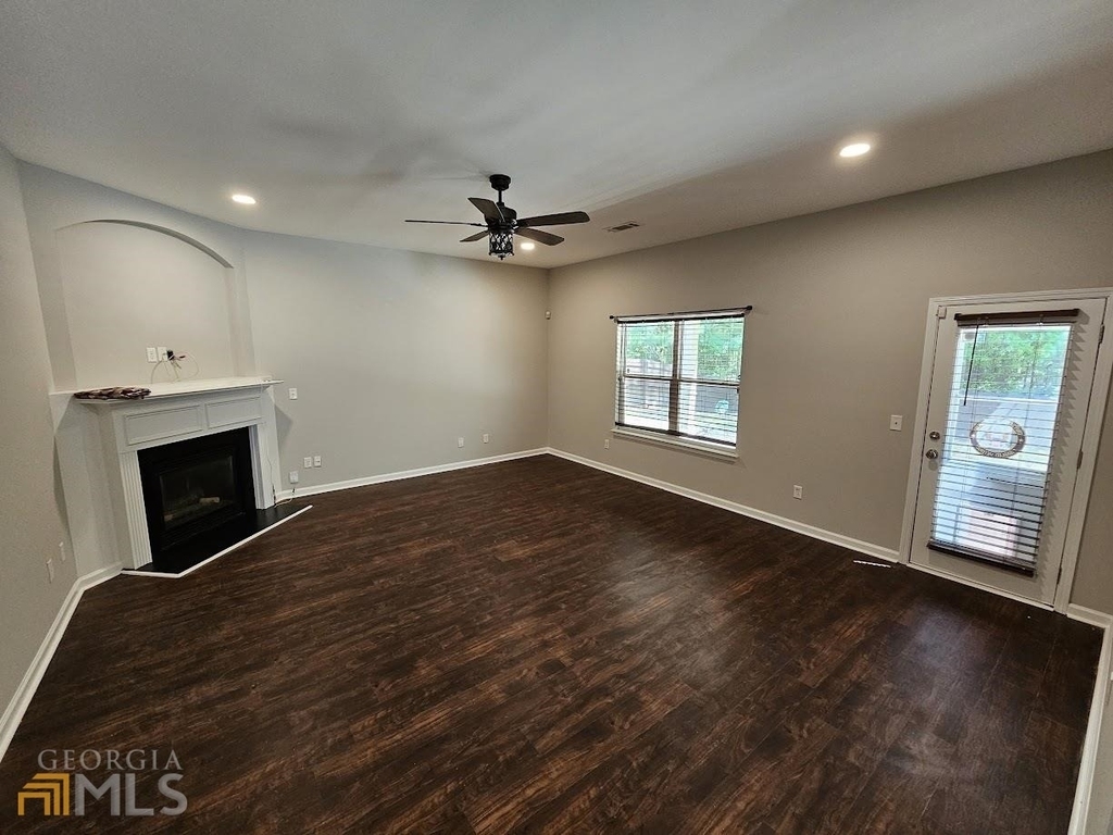 99 Matador Way - Photo 4