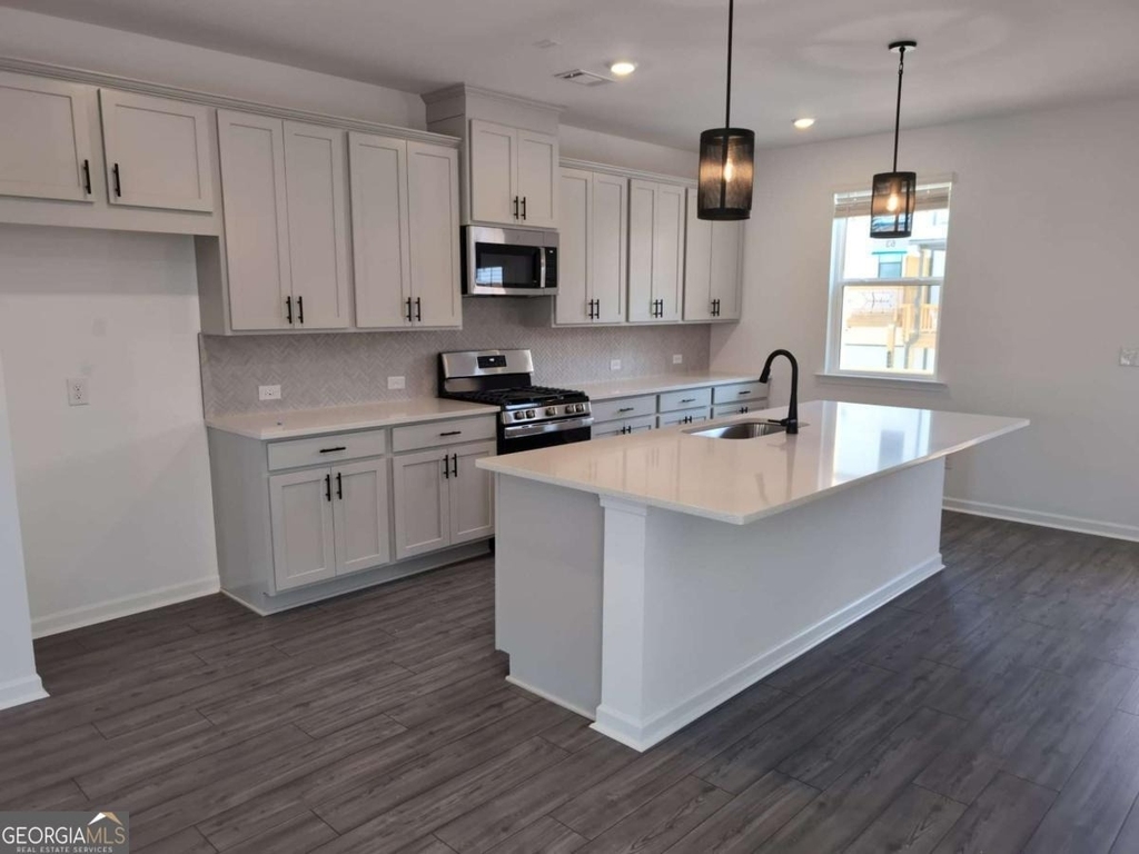 100 Holt Lane - Photo 9