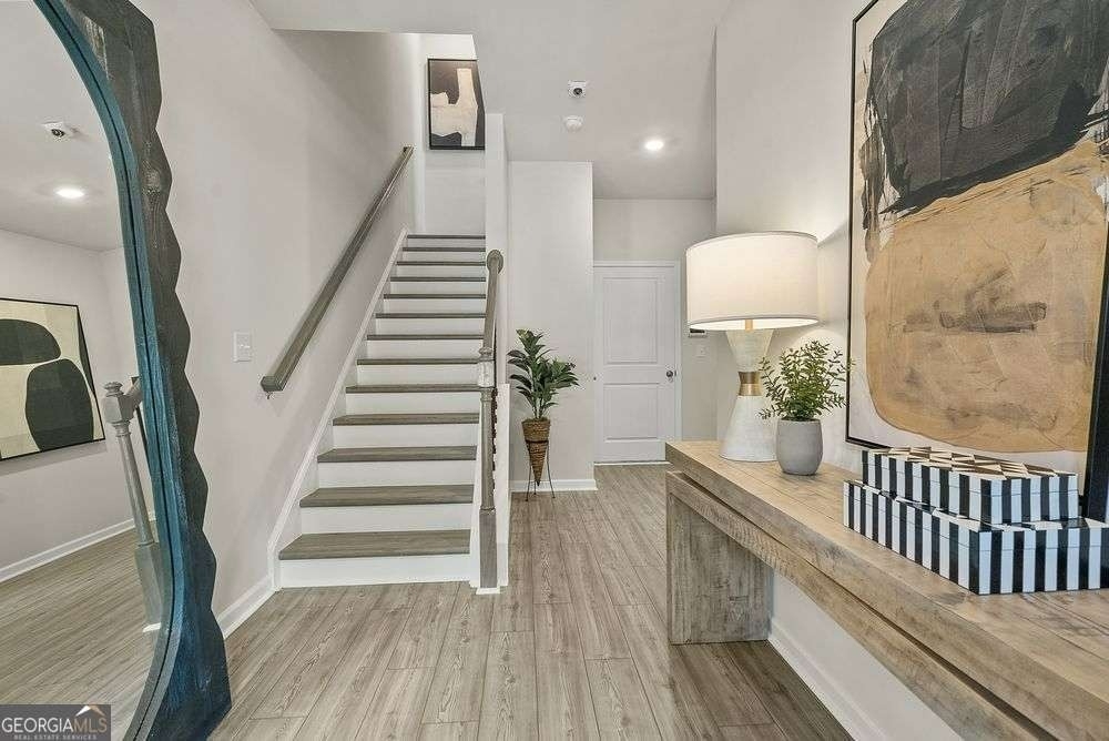 100 Holt Lane - Photo 1