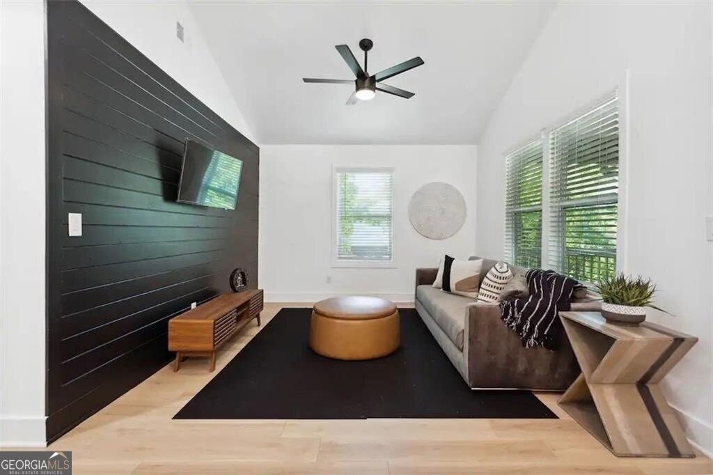 725 Alta Place Nw - Photo 2