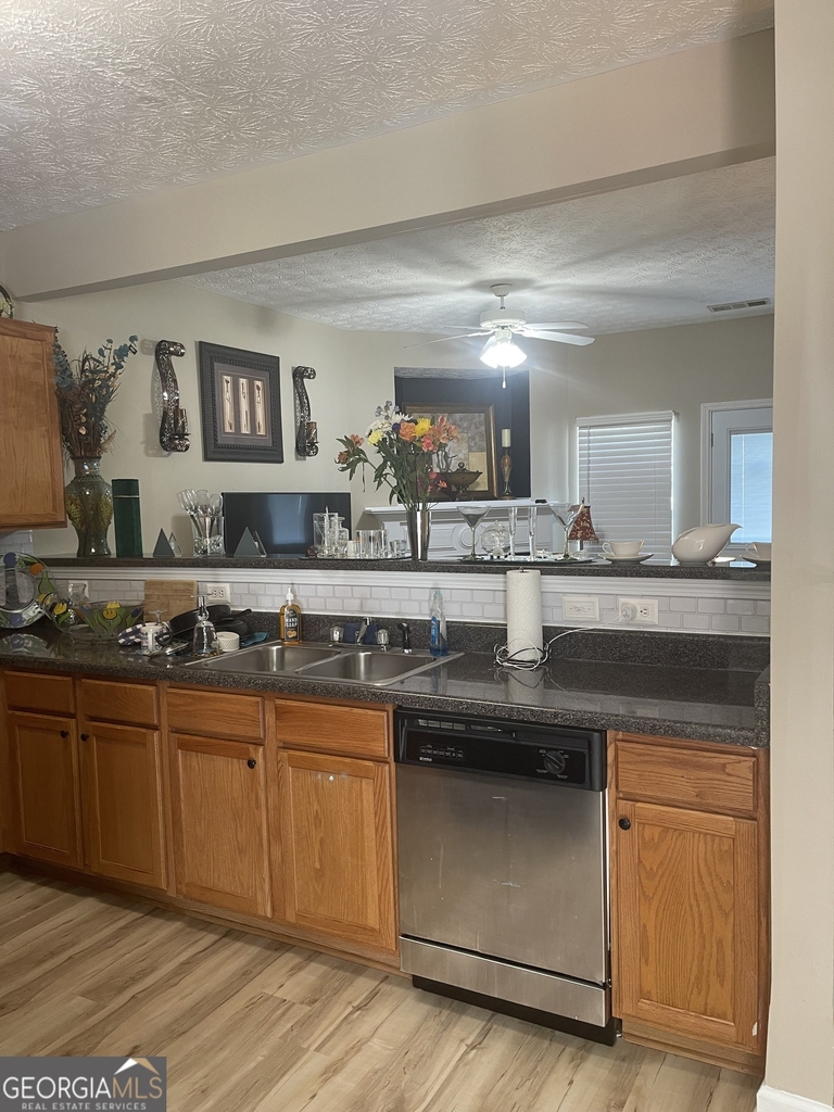 4911 Walden Lake Square - Photo 4