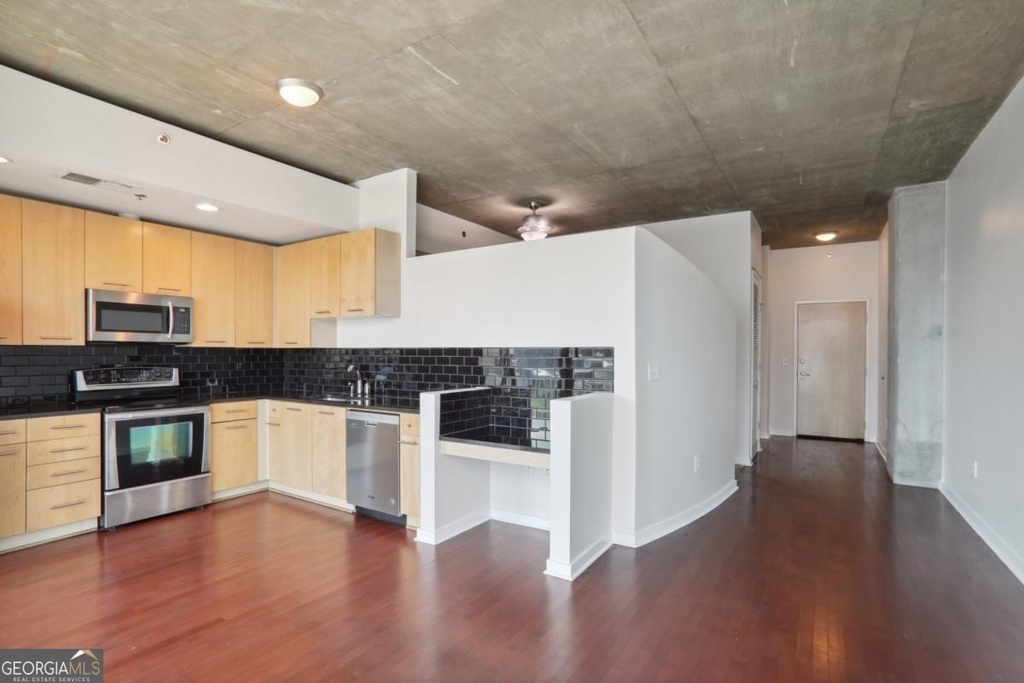 3324 Peachtree Road Ne - Photo 11