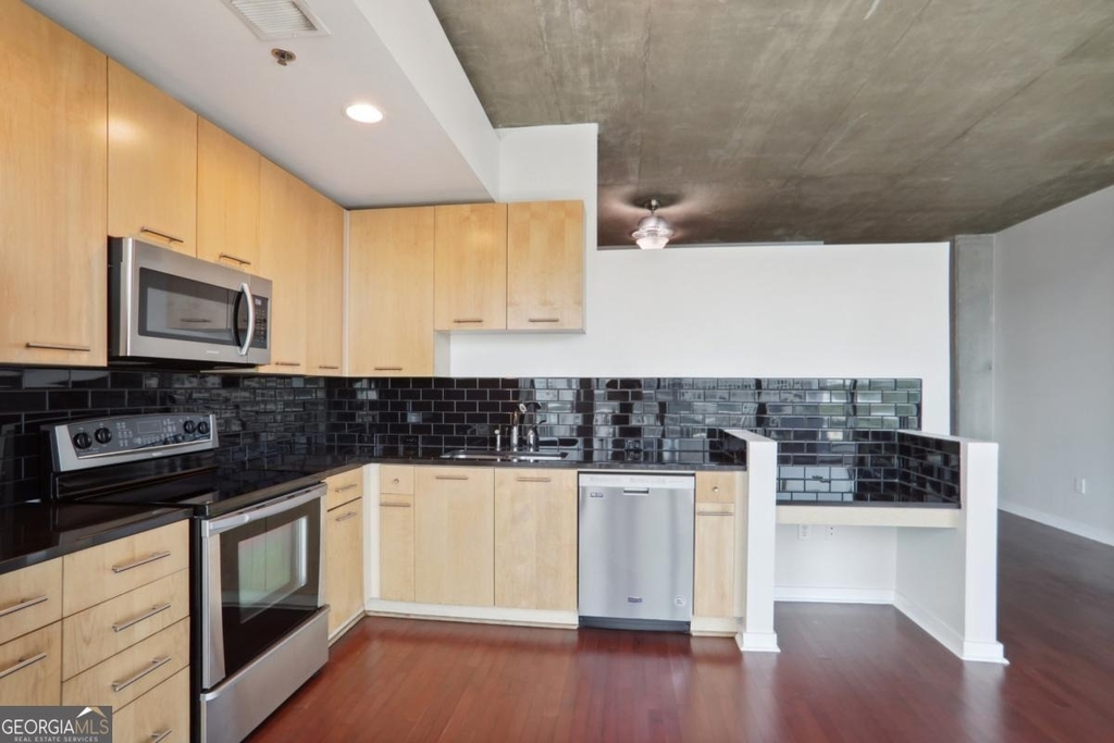 3324 Peachtree Road Ne - Photo 12