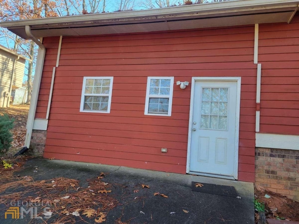 6935 Ivy Log Drive - Photo 2