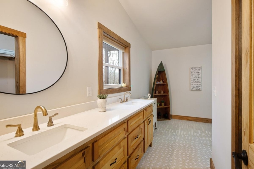 642 Crabapple Drive - Photo 7