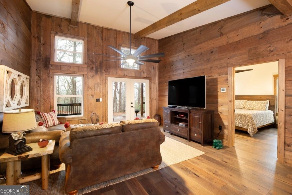 642 Crabapple Drive - Photo 2
