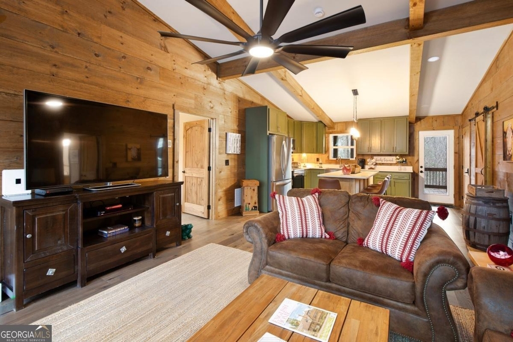 642 Crabapple Drive - Photo 3
