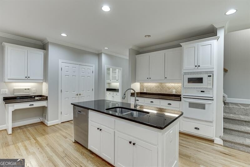9345 Riverclub Parkway - Photo 23