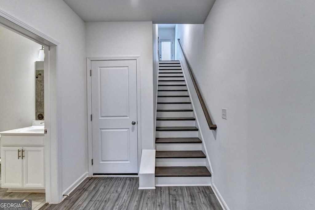 477 Danville Avenue - Photo 2