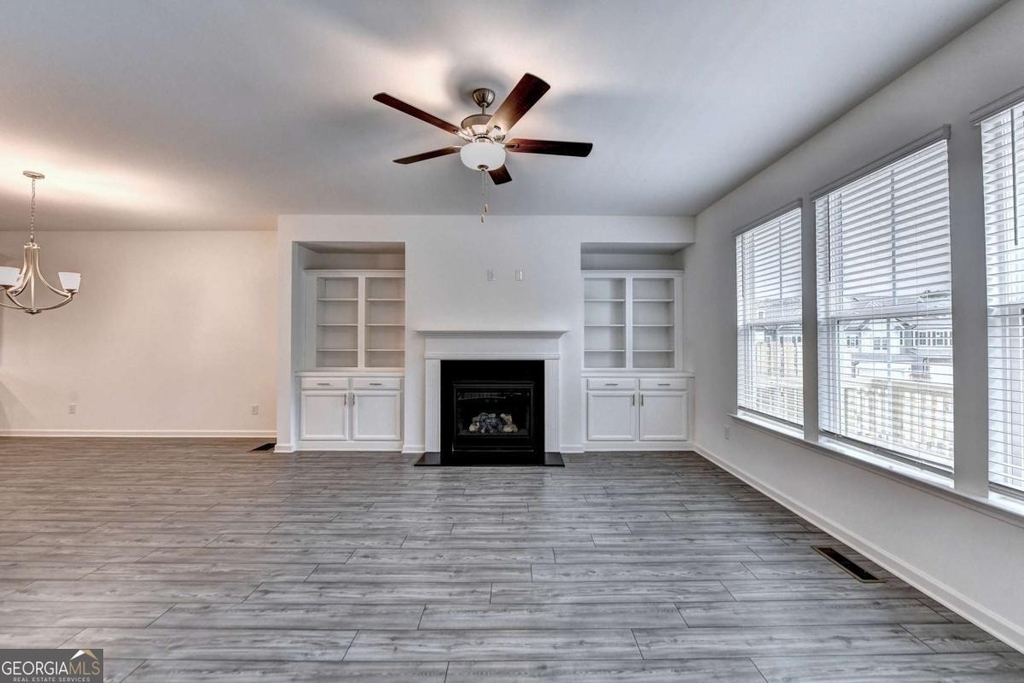 477 Danville Avenue - Photo 9