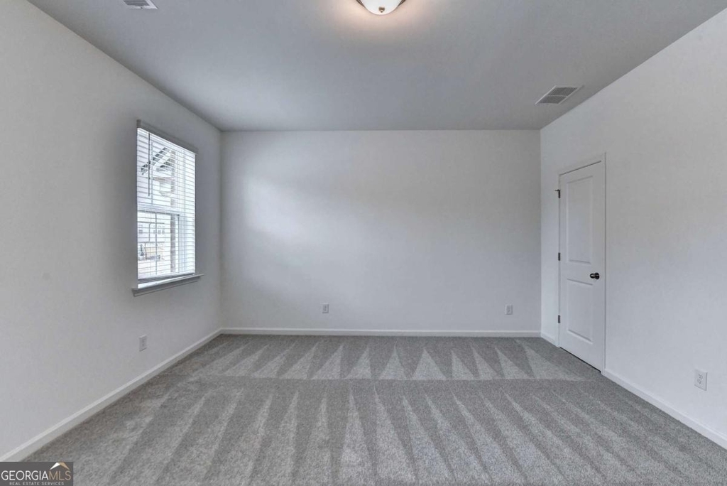 477 Danville Avenue - Photo 4