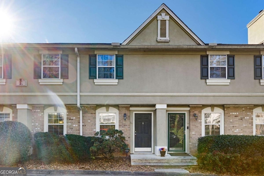 6900 Roswell Road - Photo 1
