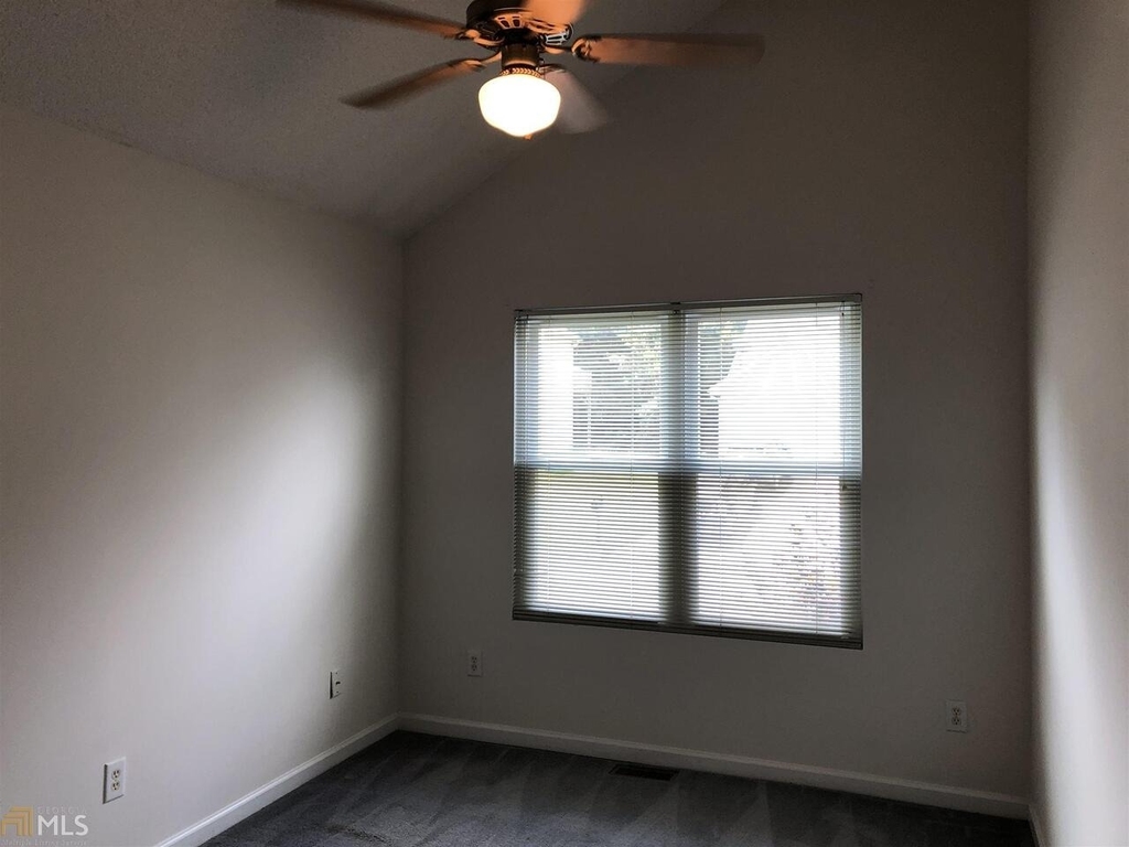 5955 Graywood Circle - Photo 18