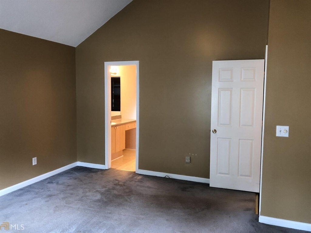 5955 Graywood Circle - Photo 21