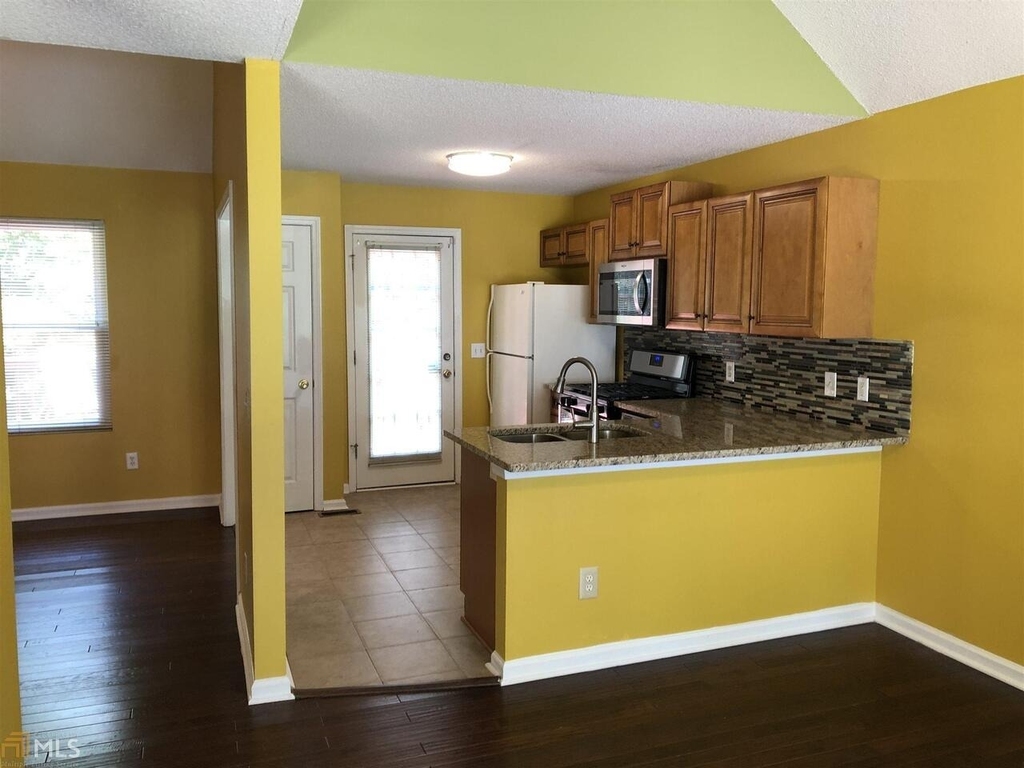5955 Graywood Circle - Photo 8