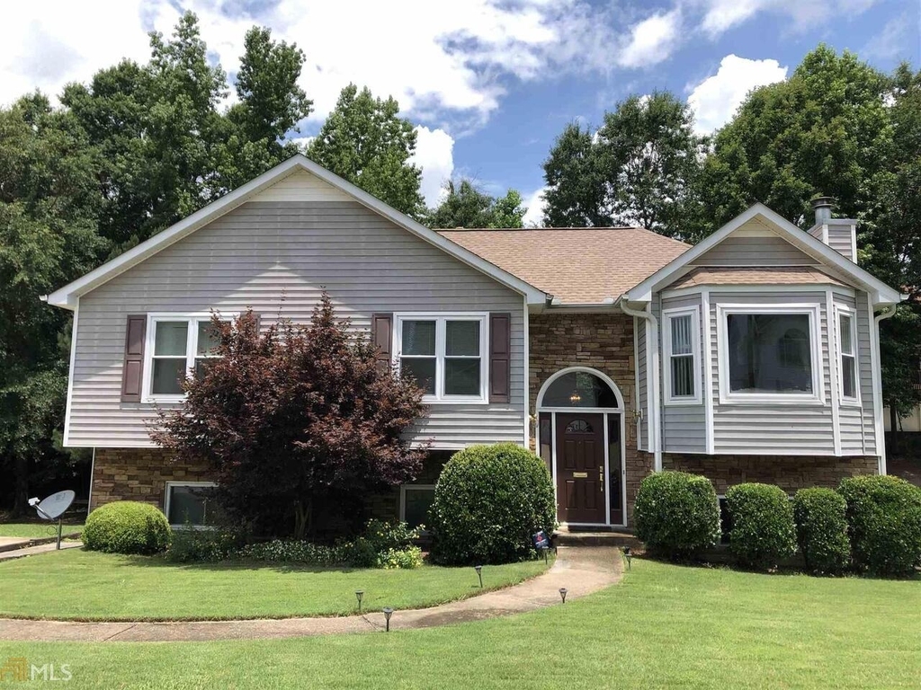 5955 Graywood Circle - Photo 0