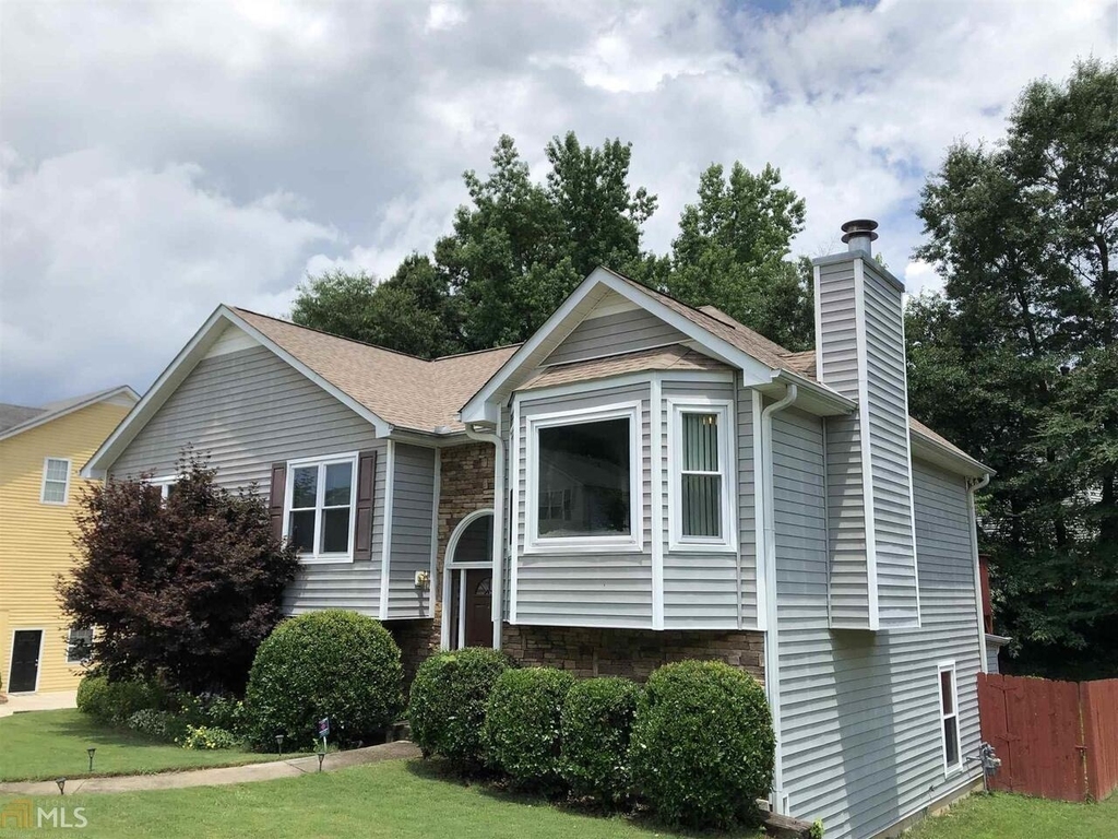 5955 Graywood Circle - Photo 2