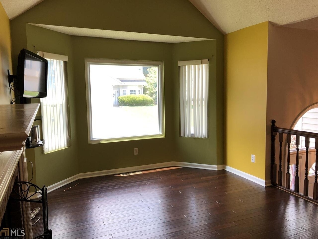 5955 Graywood Circle - Photo 6