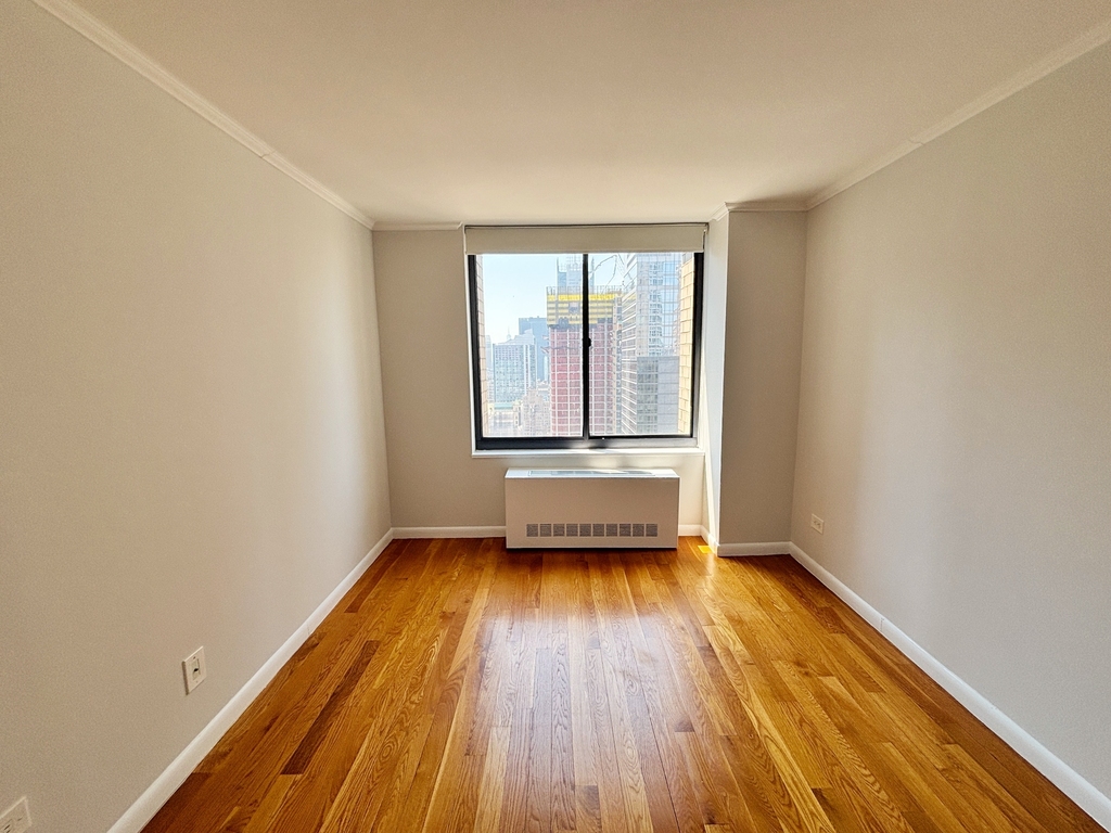 West 48th Street - Photo 5