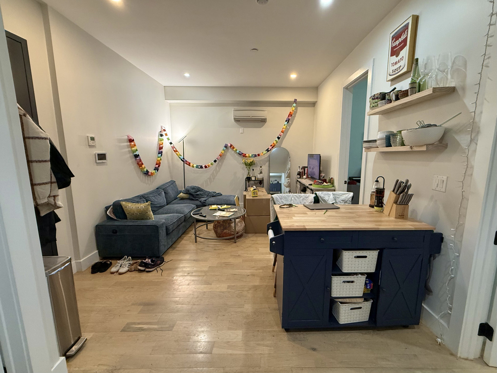 143 Meserole Street - Photo 6