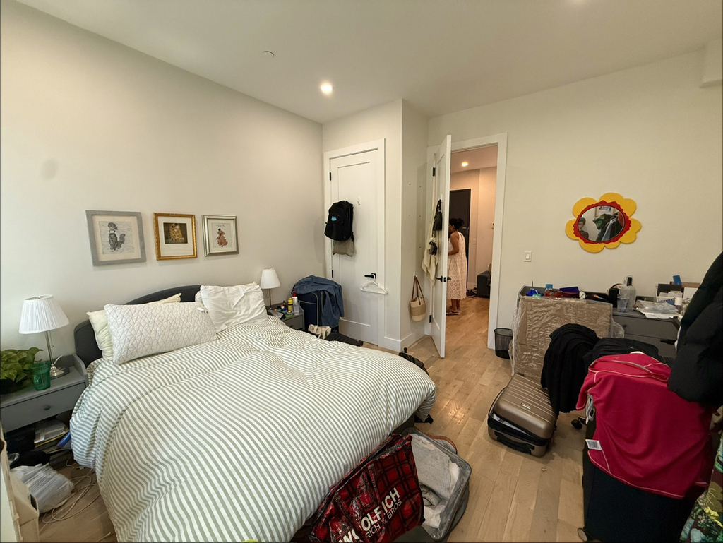 143 Meserole Street - Photo 1