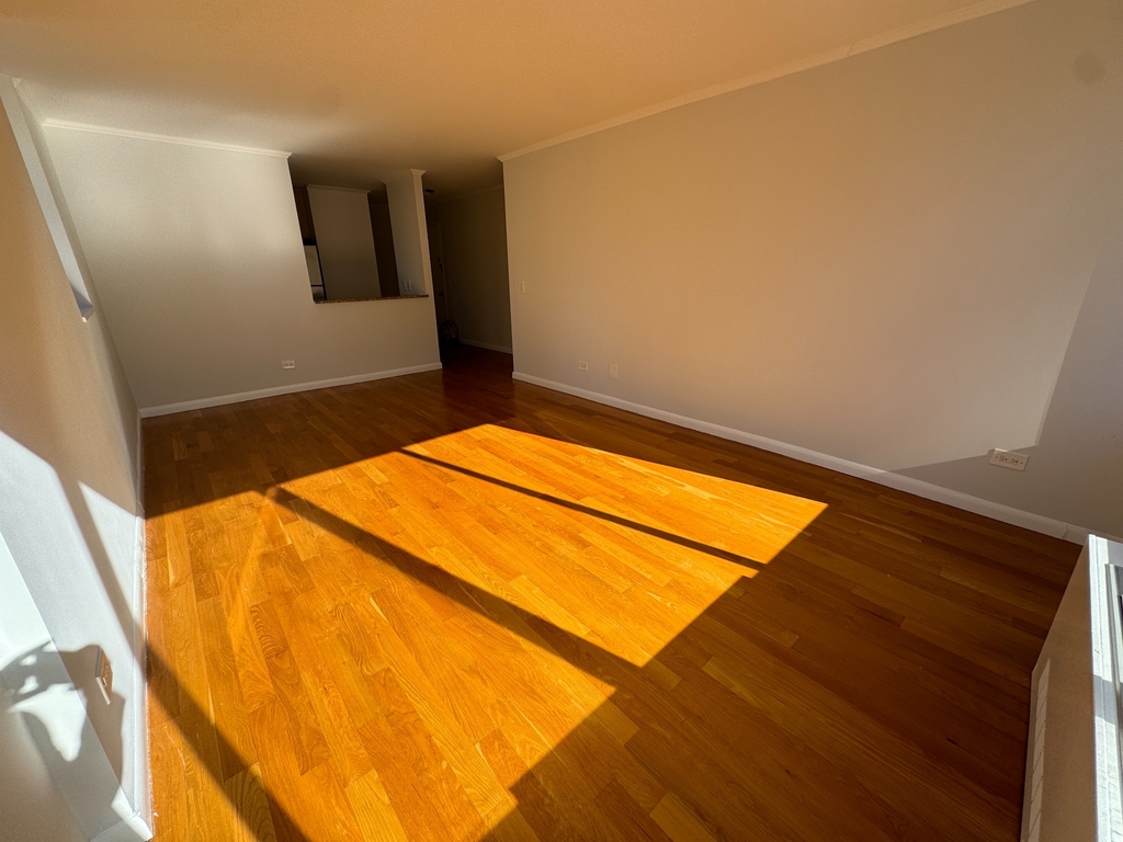 West 48th Street - Photo 1