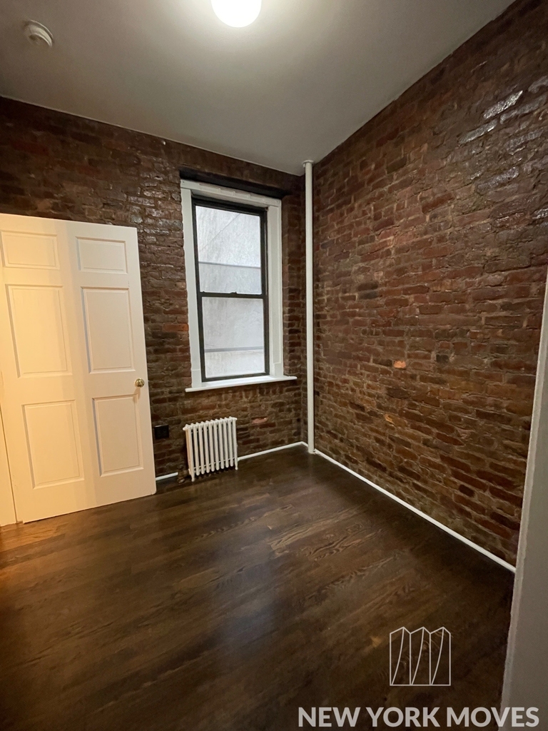 13th St & 1st Ave - Photo 7